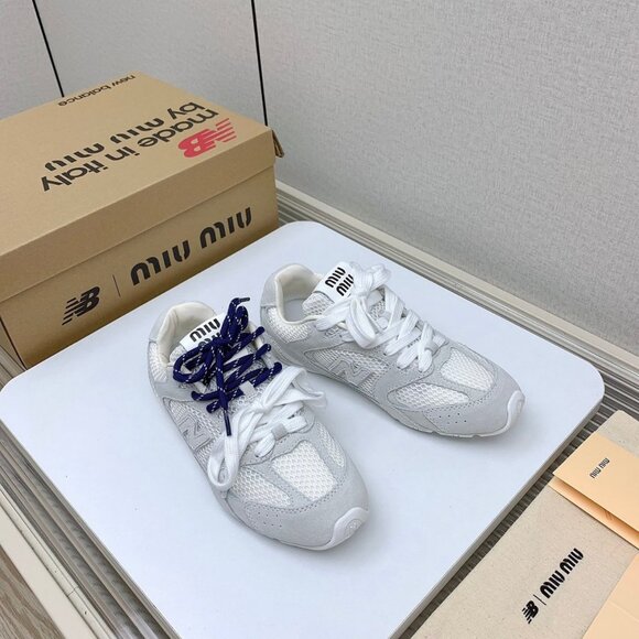✅MIU MIU Women's Retro White Casual Shoes - Picture 5 of 9